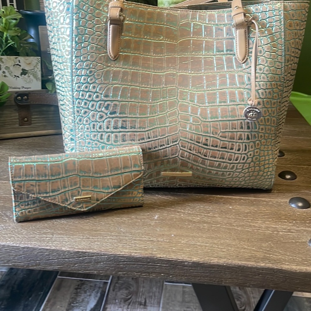 Crocodile Embossed Tote and Wallet Set